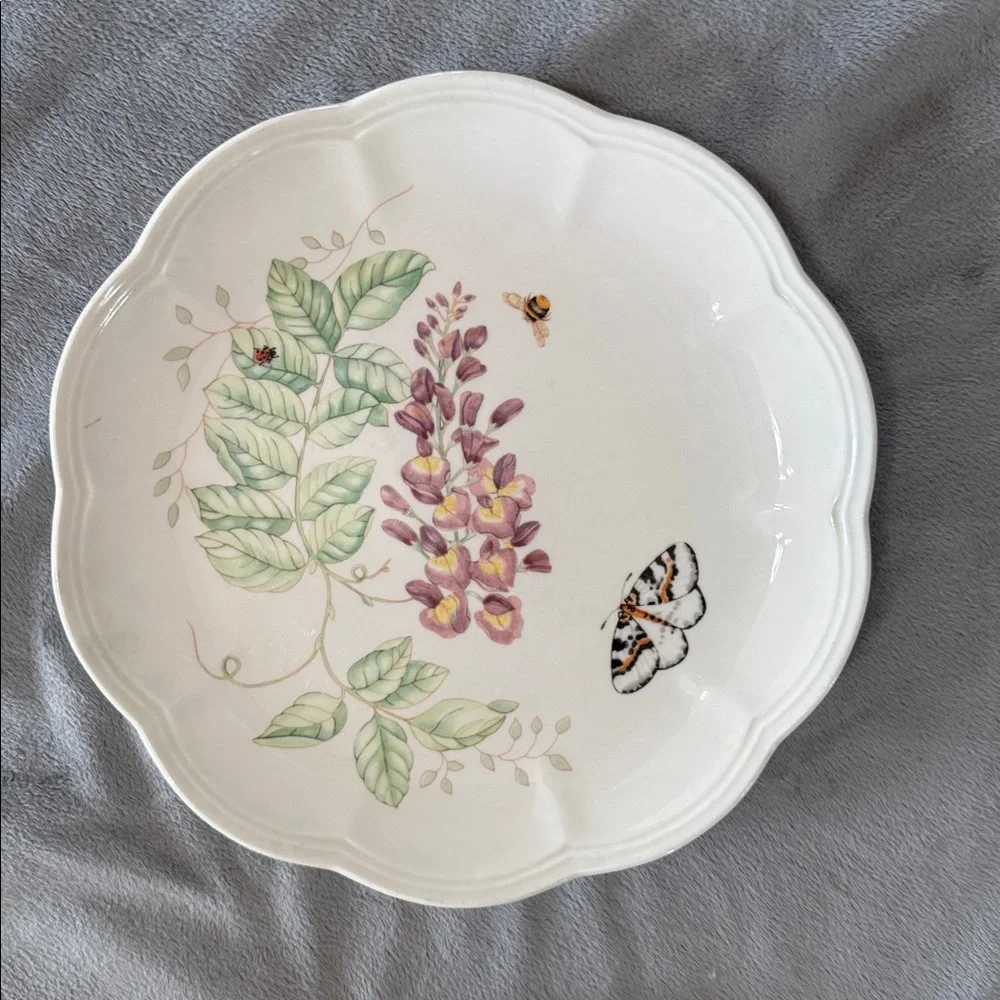 Lenox Butterfly Meadow Eastern‎ Tailed Blue 9” Dessert Luncheon Plates Set of 2